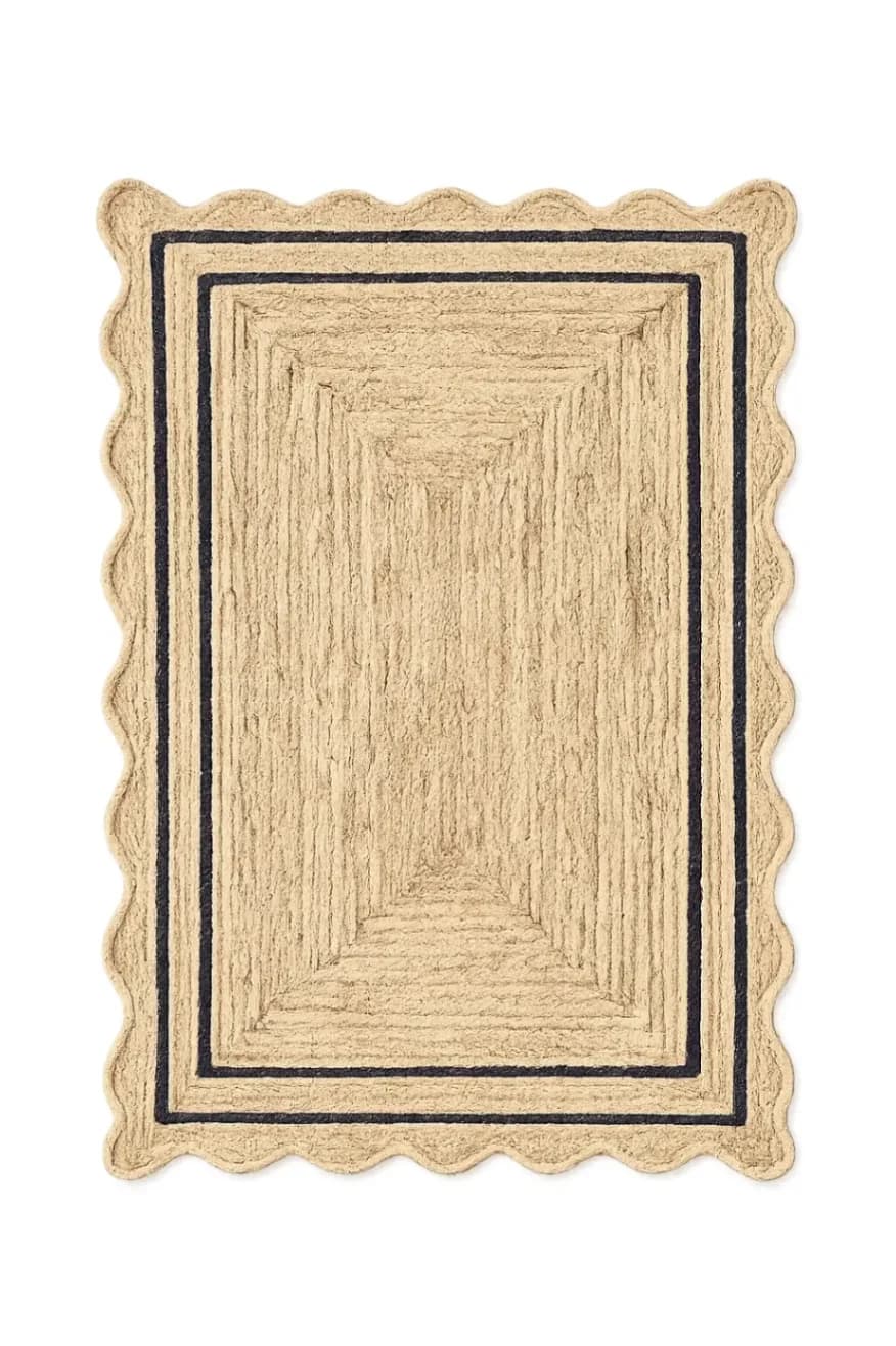Black Wavy Edge Rectangular Jute Rug